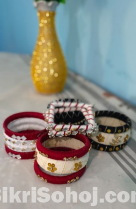 হাতে তৈরি সুন্দর হ্যান্ডমেড চুড়ি – স্টাইলিশ ও ইউনিক ডিজাইন